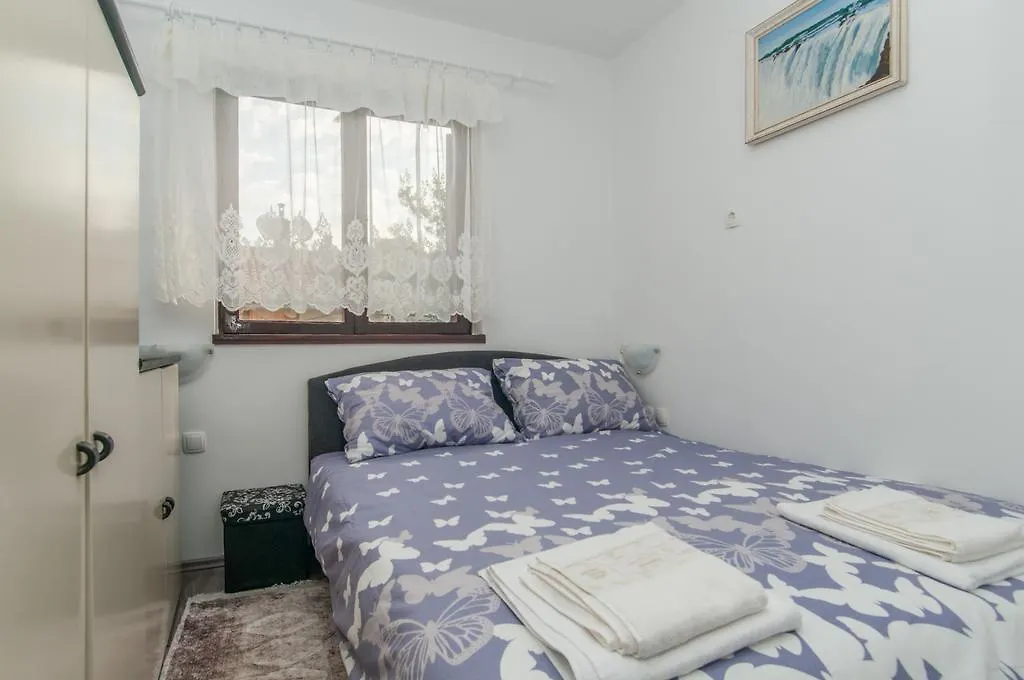Zora Apartment Мали-Лошинь